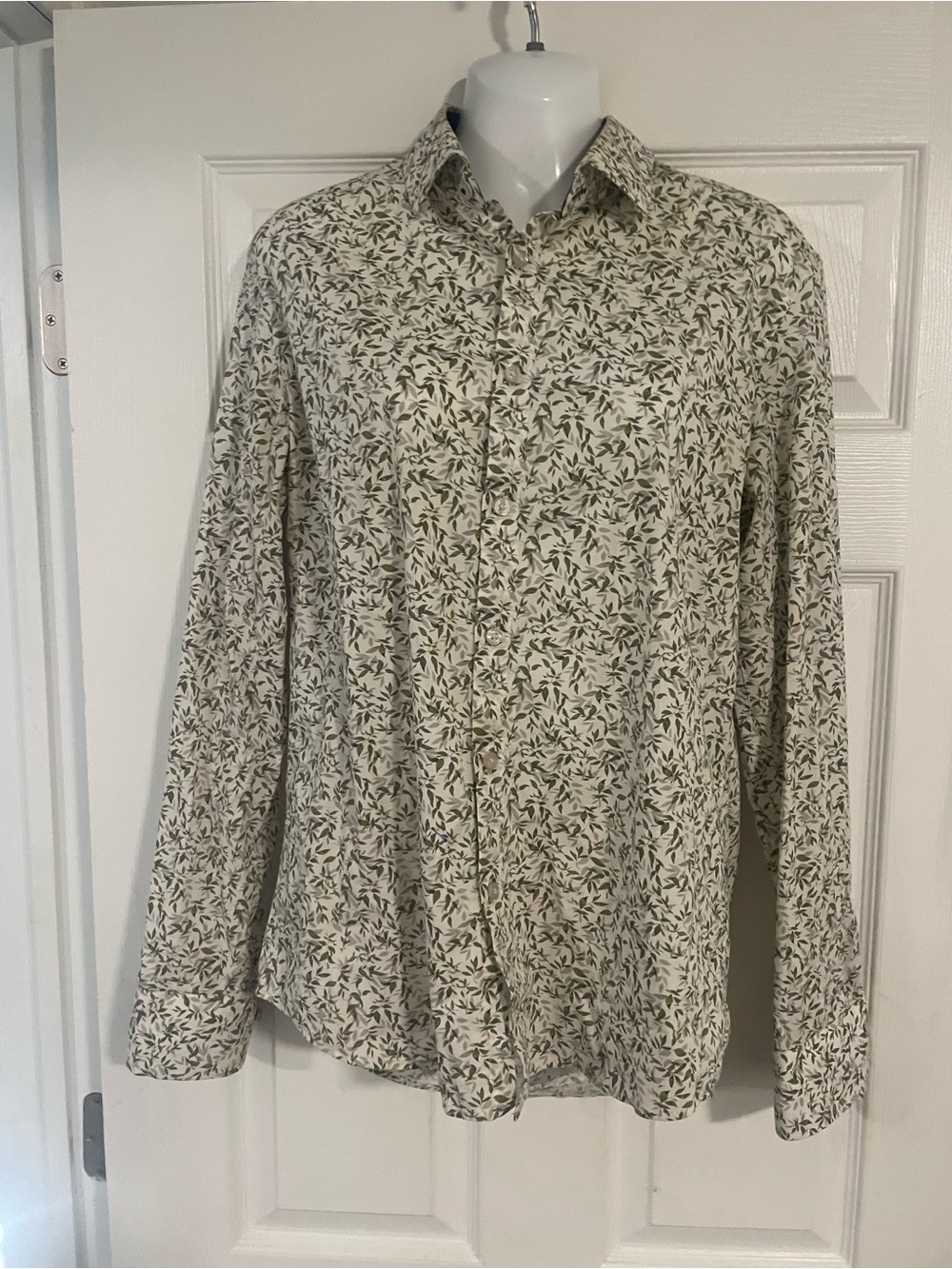 Modern English dress shirt size S (14.5)